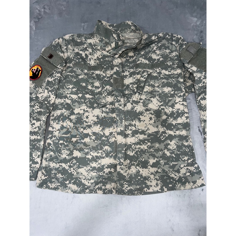 US Military ACU Digital Camo Army Combat Uniform Field Jacket Large Long 0102